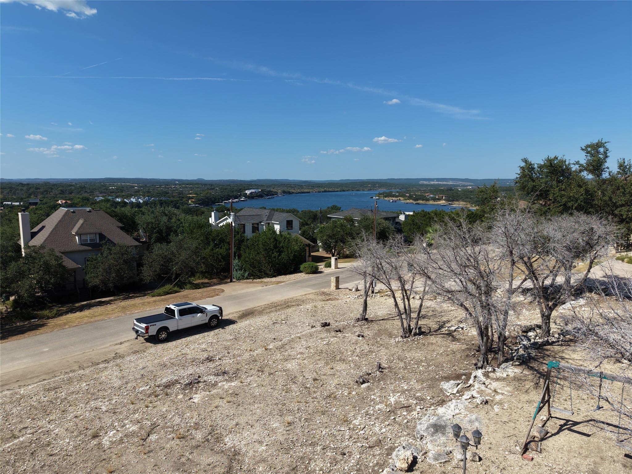 403 Sinclair Dr, Spicewood, TX 78669