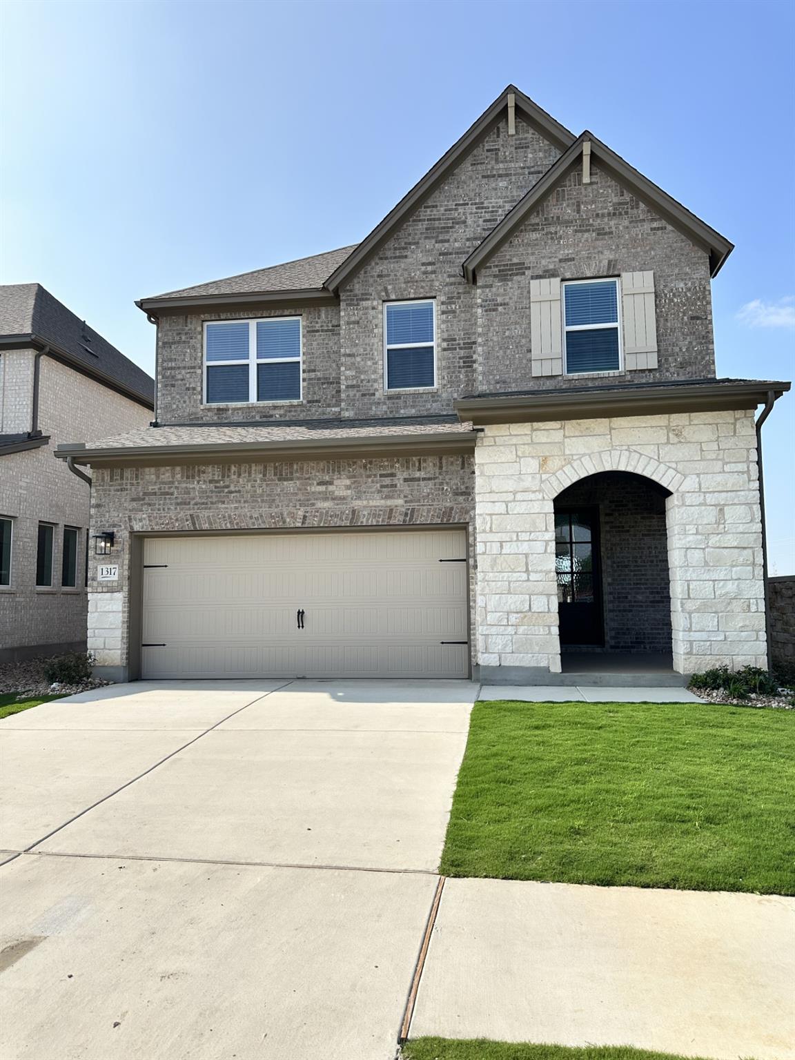 1317 South Brook Dr, Leander