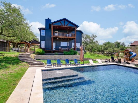 303 N Canyonwood Dr, Dripping Springs