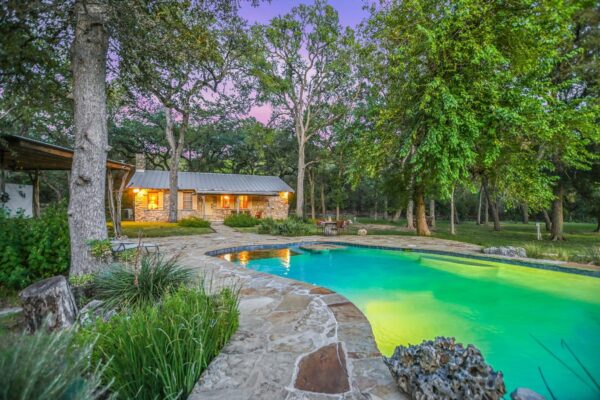 300 DEER LAKE ESTATES None, Wimberley