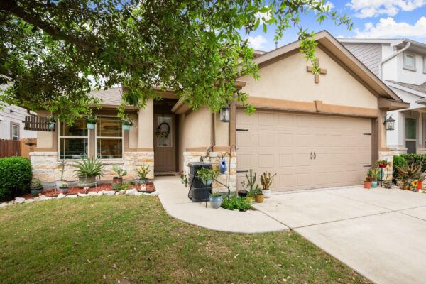 210 Wincliff Dr, Buda
