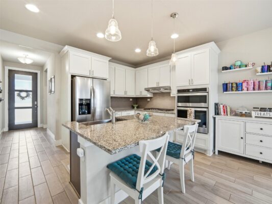 208 Winding Hollow Ln, Georgetown