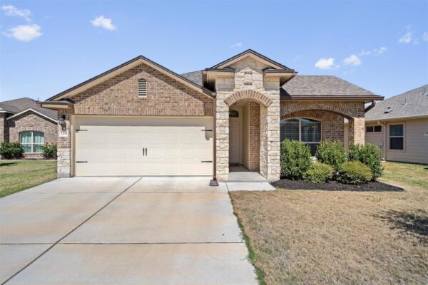 214 Nathaniel Dr, Taylor