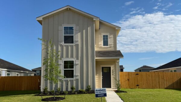 206 CONSTANZA Trl, Bastrop