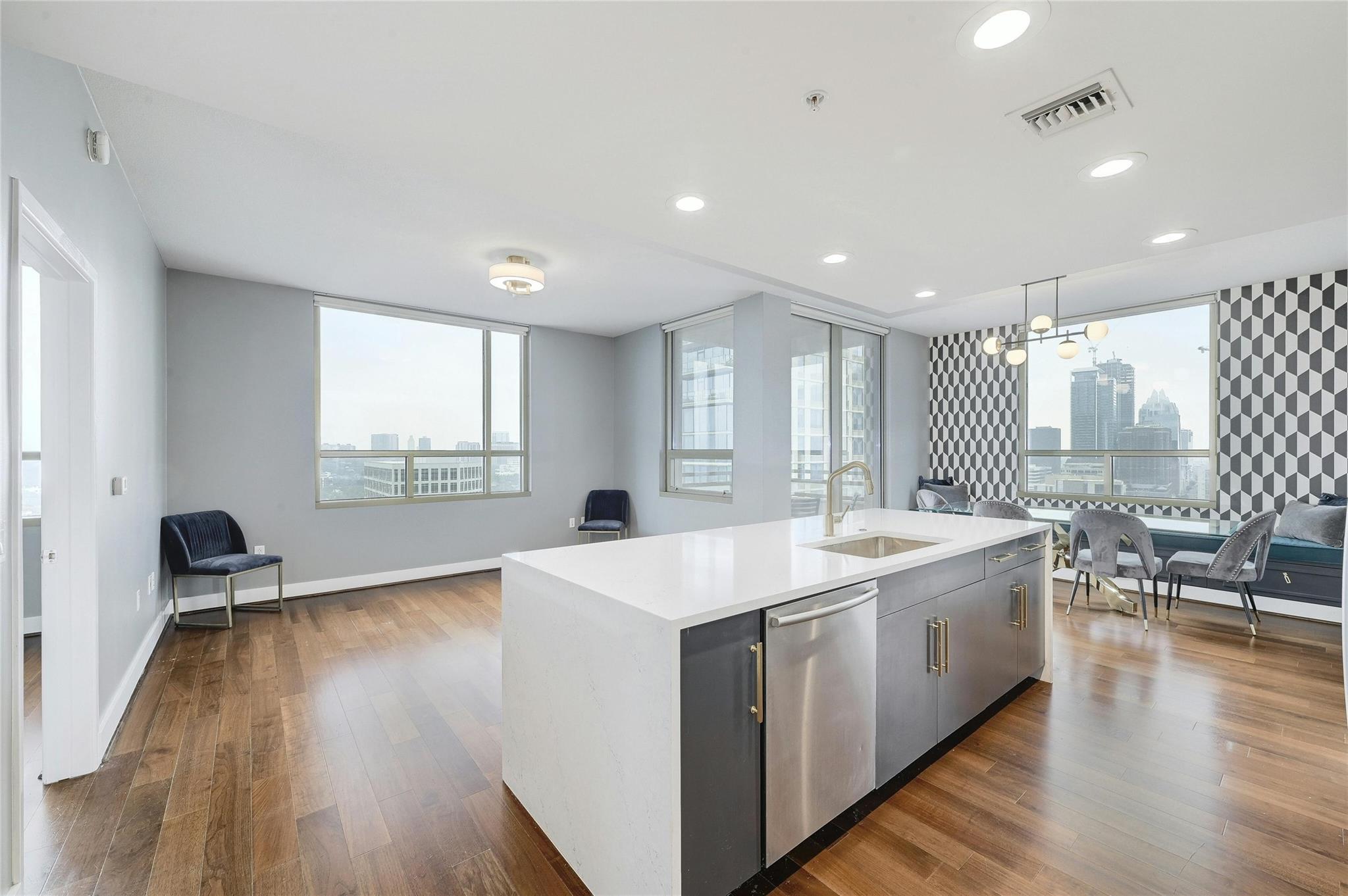 300 Bowie St #2301, Austin, TX 78703