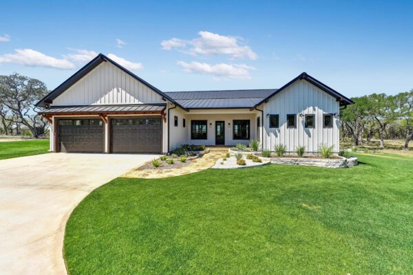 130 Thousand Oaks Loop, San Marcos