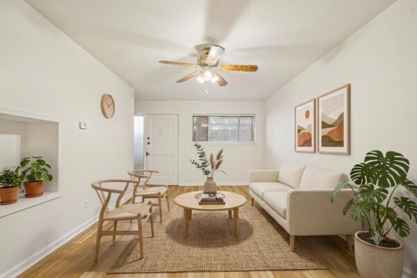 2413 Leon St #104, Austin
