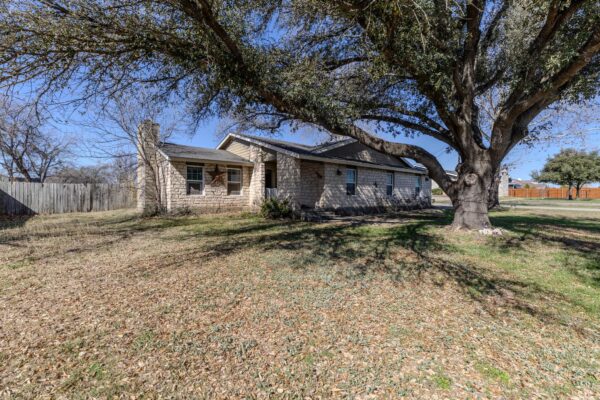 61 Family Cir, Hutto