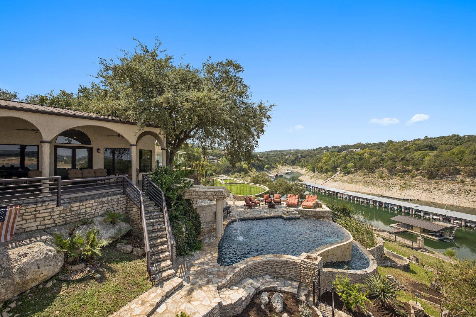 925 Challenger None, Lakeway, TX 78734