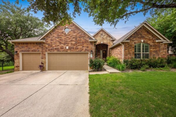 5025 Pyrenees Pass, Bee Cave