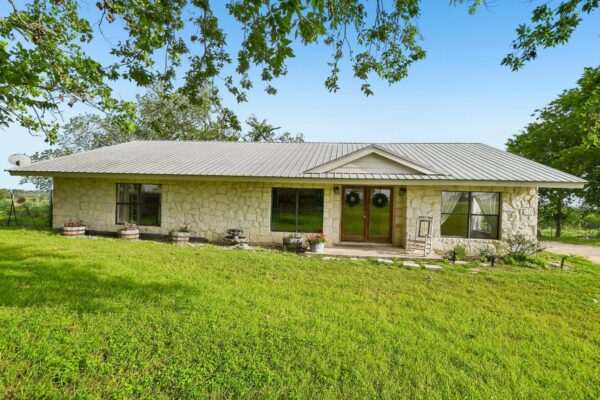 2051 County Road 448 None, Taylor