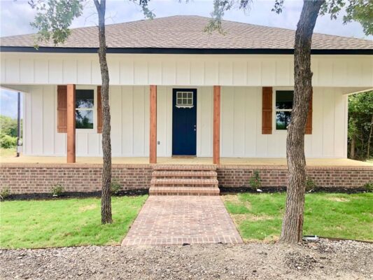 739 Pleasant Grove Rd, Elgin