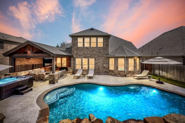 1549 Humble Live Dr, Leander