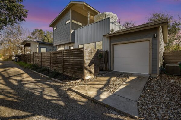 1402 Singleton Ave #B, Austin