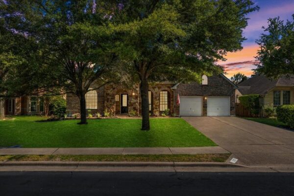 2127 Clear Lake Pl, Round Rock