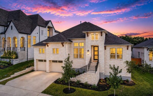 321 Knockout Rose Dr, San Marcos