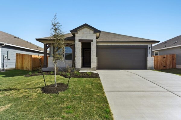 108 Honey Bee Rd, Jarrell