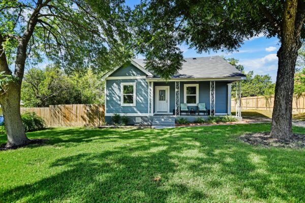 103 E Hoopes Ave, Pflugerville