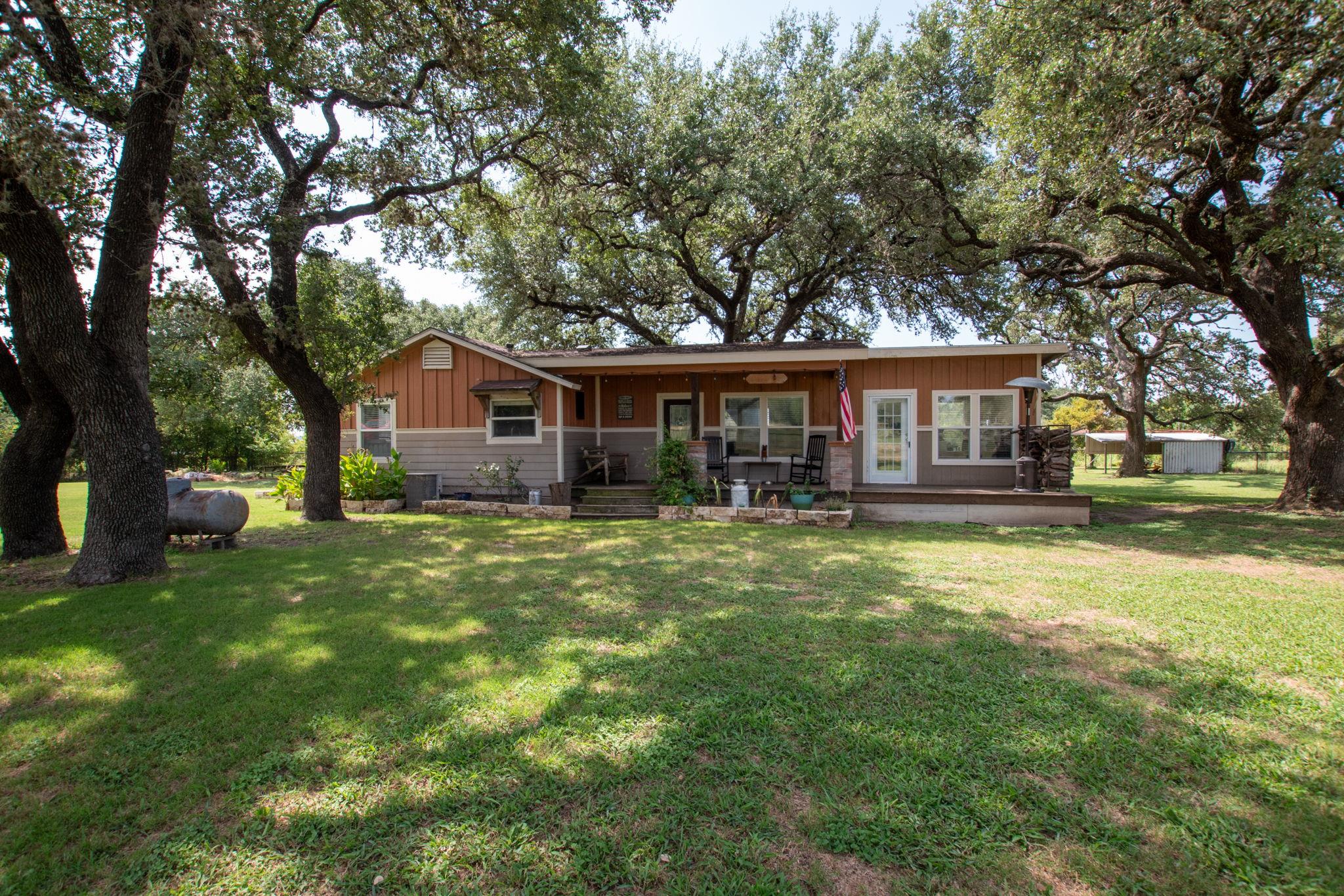 510 County Road 221 None, Tow, TX 78672