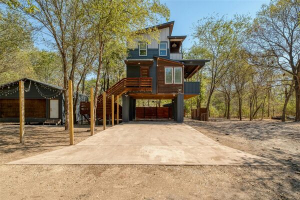 4005 Veldt Dr, Austin