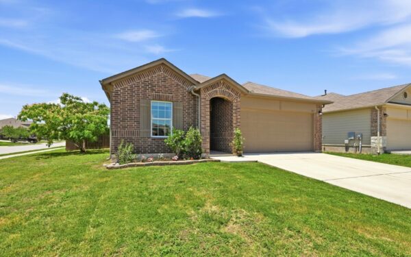 227 Hess Dr, Kyle