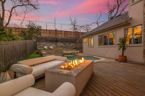 2703 McCullough St, Austin
