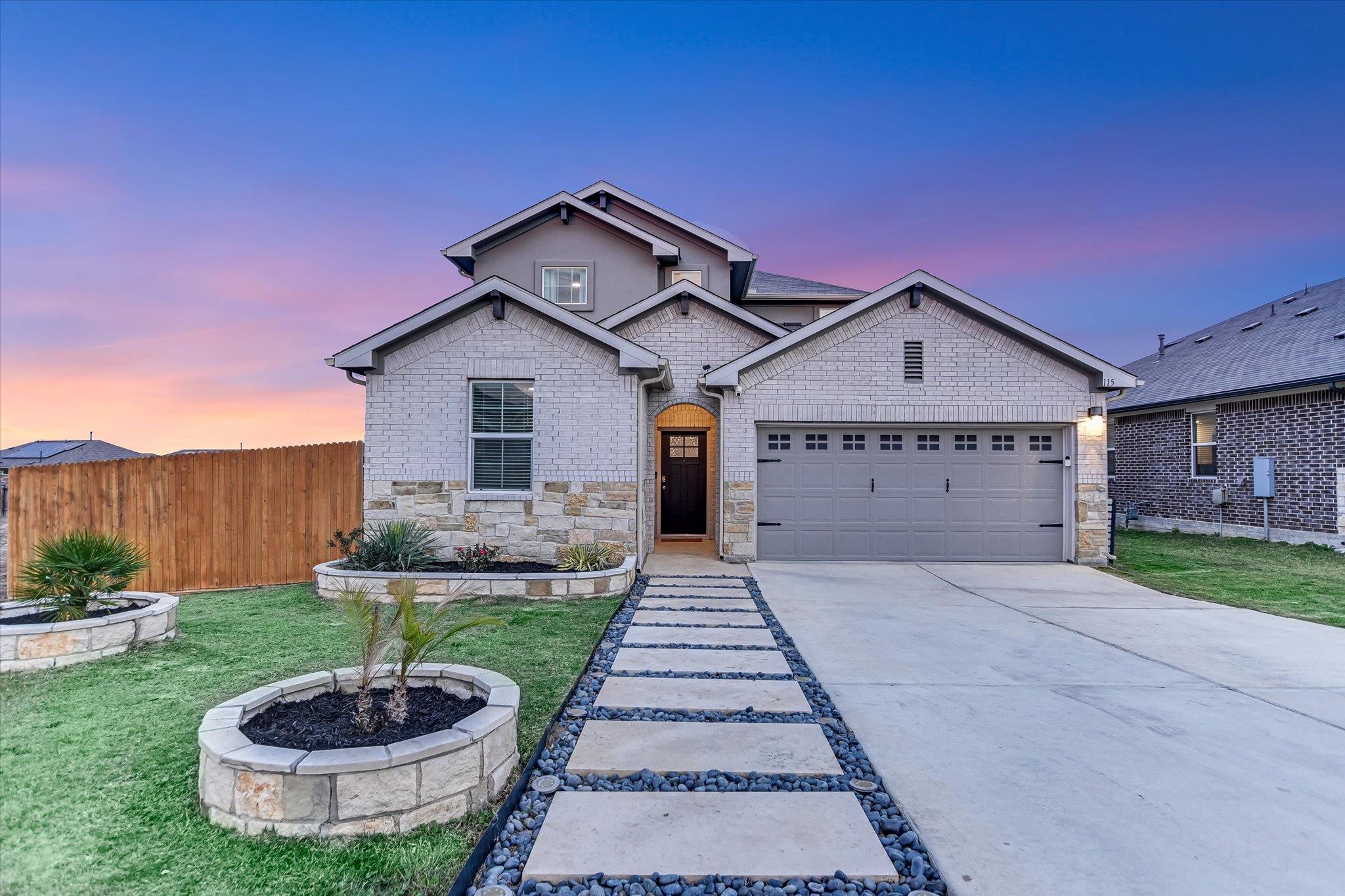115 Callado Cir, San Marcos, TX 78666