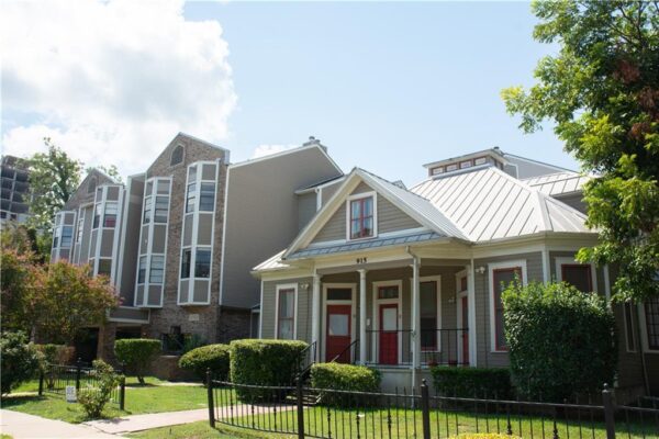915 W 23rd St #208, Austin