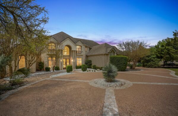 8513 Chalk Knoll Dr, Austin