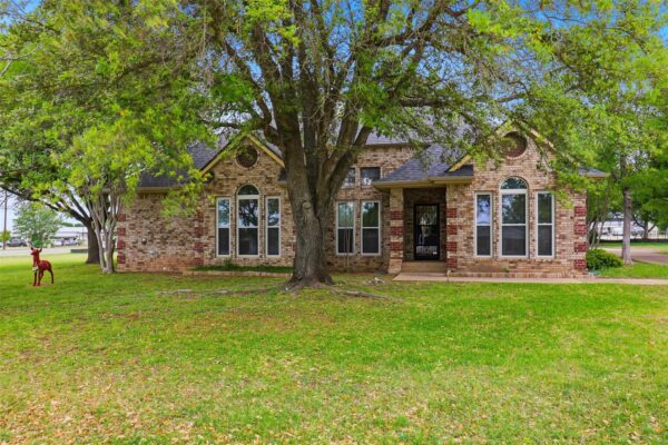 907 Sherman Dr, Marble Falls