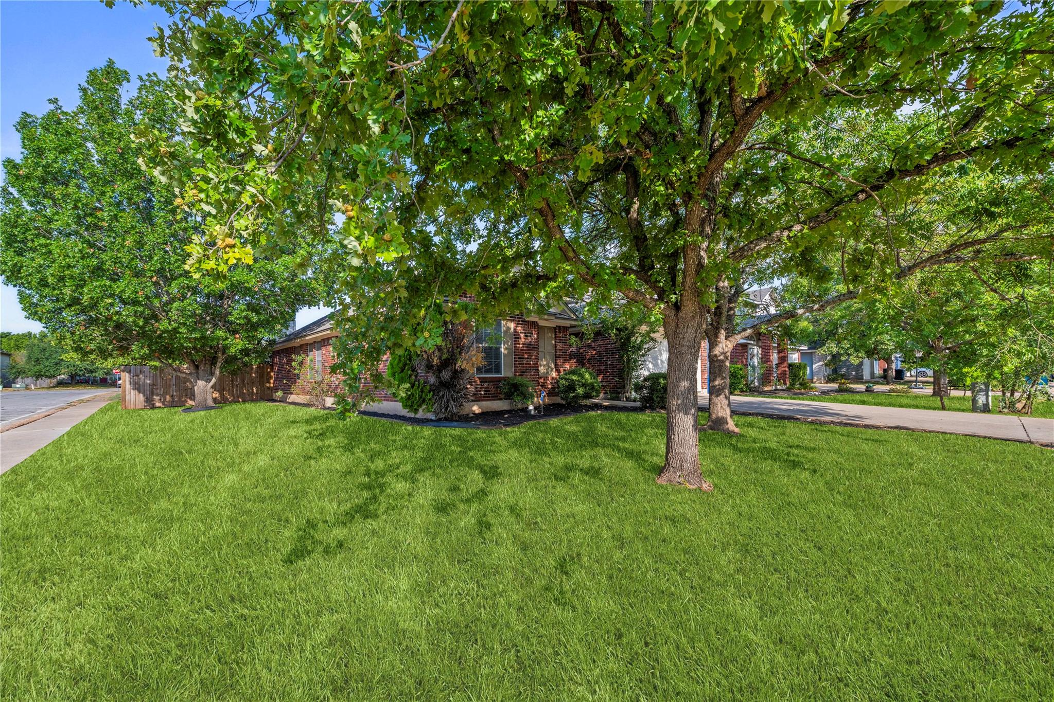 701 Sparkling Brook Ln, Leander, TX 78641