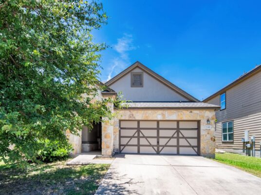 12416 Dwight Eisenhower St, Manor