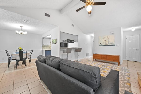 275 Mooring Cir #A, Lakeway