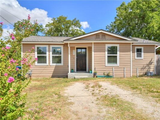 504 W 2nd St, Elgin