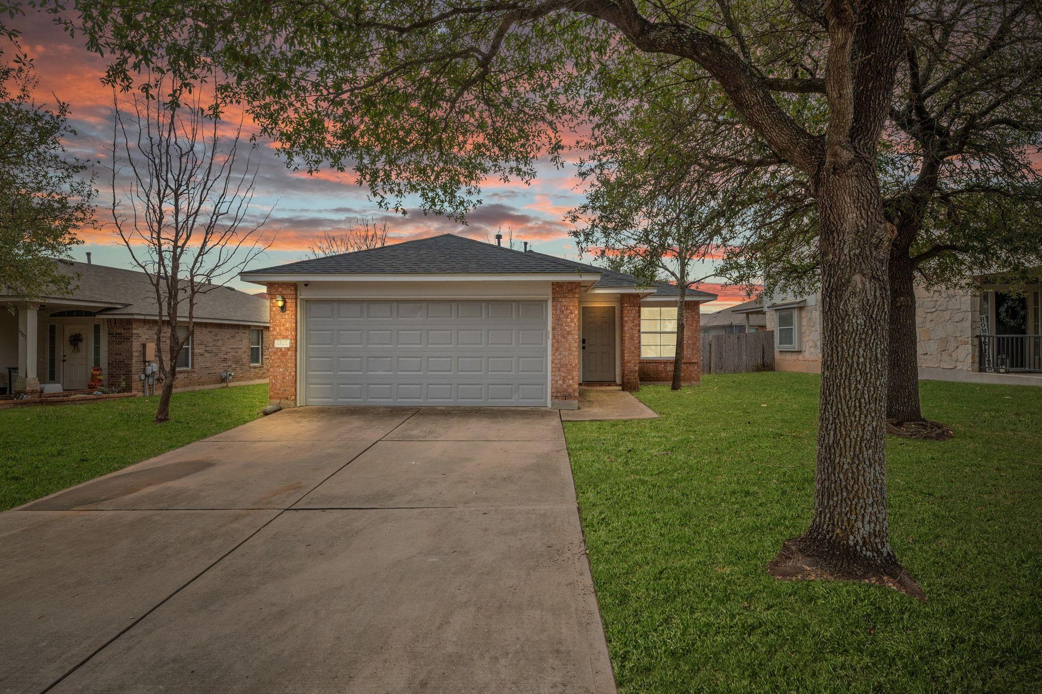 1501 Molson Lake Dr, Leander