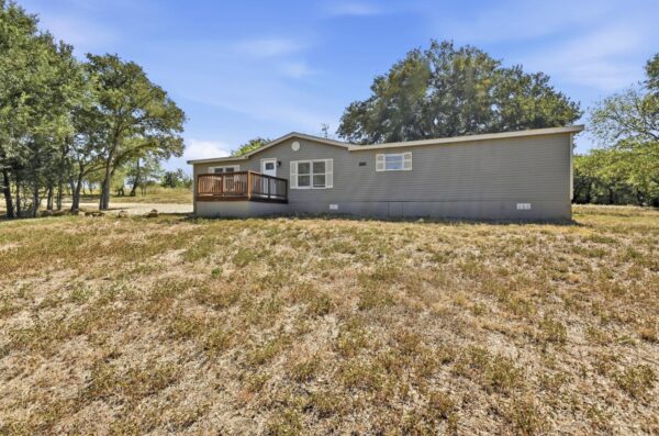871 Political Rd, Lockhart