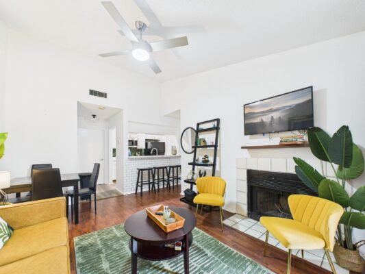 806 W 24th St #300, Austin