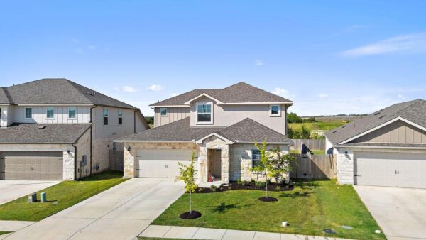 13720 Heartland Dr, Manor