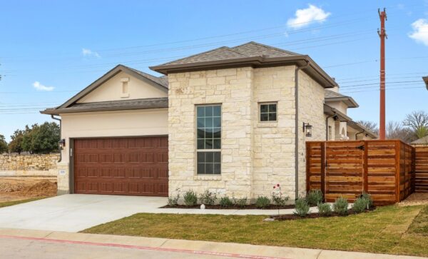 525 Clubhouse Dr, Georgetown