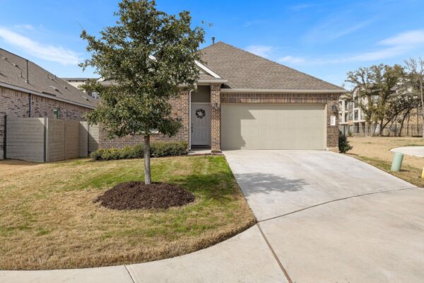 104 Blue Blaze Trl, Georgetown