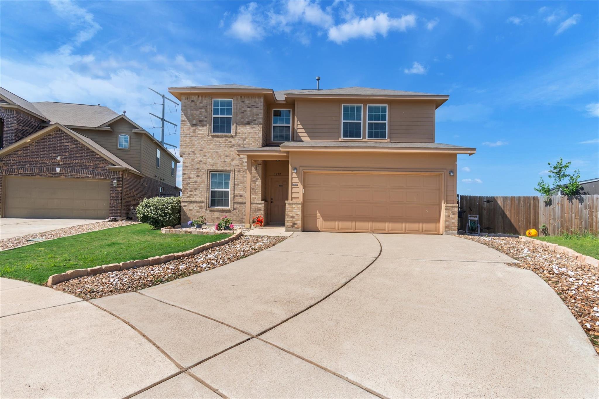 1212 Tricia Cv, Hutto, TX 78634
