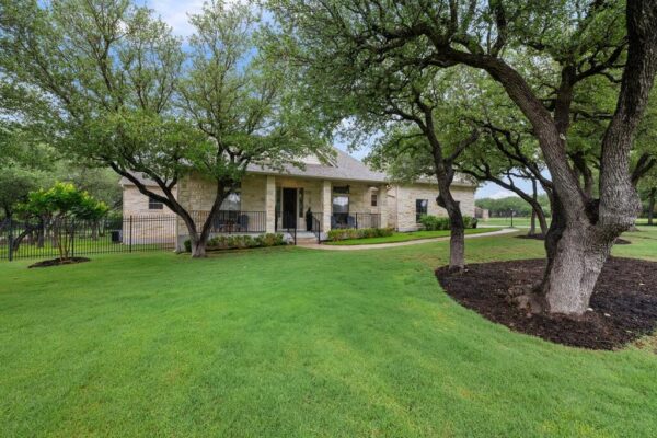231 Neal Dr, Liberty Hill