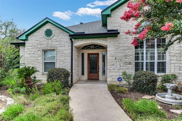 1002 Madison Cir, Marble Falls