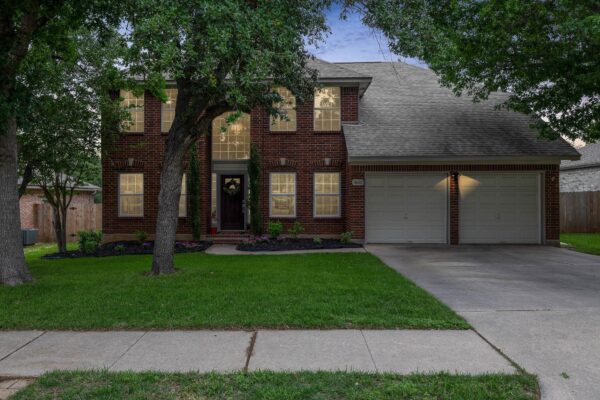 1800 Hollow Ridge Dr, Cedar Park