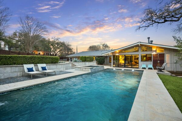 2613 Spring Ln, Austin