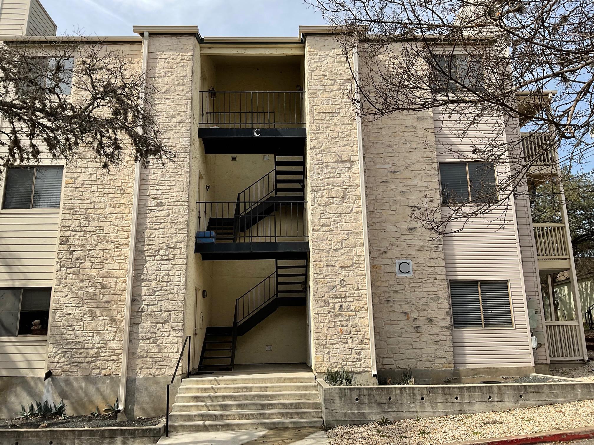 1013 Chestnut St #Building C, Unit 5, San Marcos, TX 78666