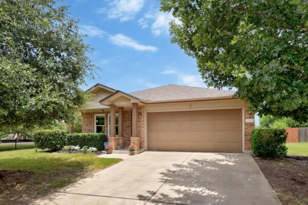 2712 Bluffstone Dr, Round Rock