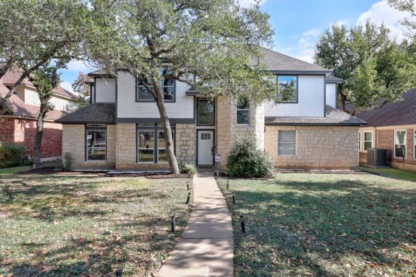 514 Oakwood Blvd, Round Rock