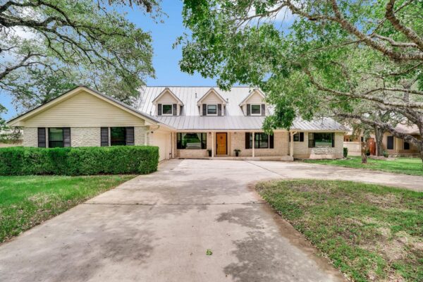 56 Woodcreek Dr, Wimberley