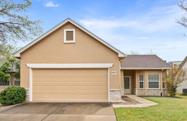 107 Plover Pass, Georgetown